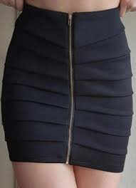 Mini jupe  moulante froncée taille S