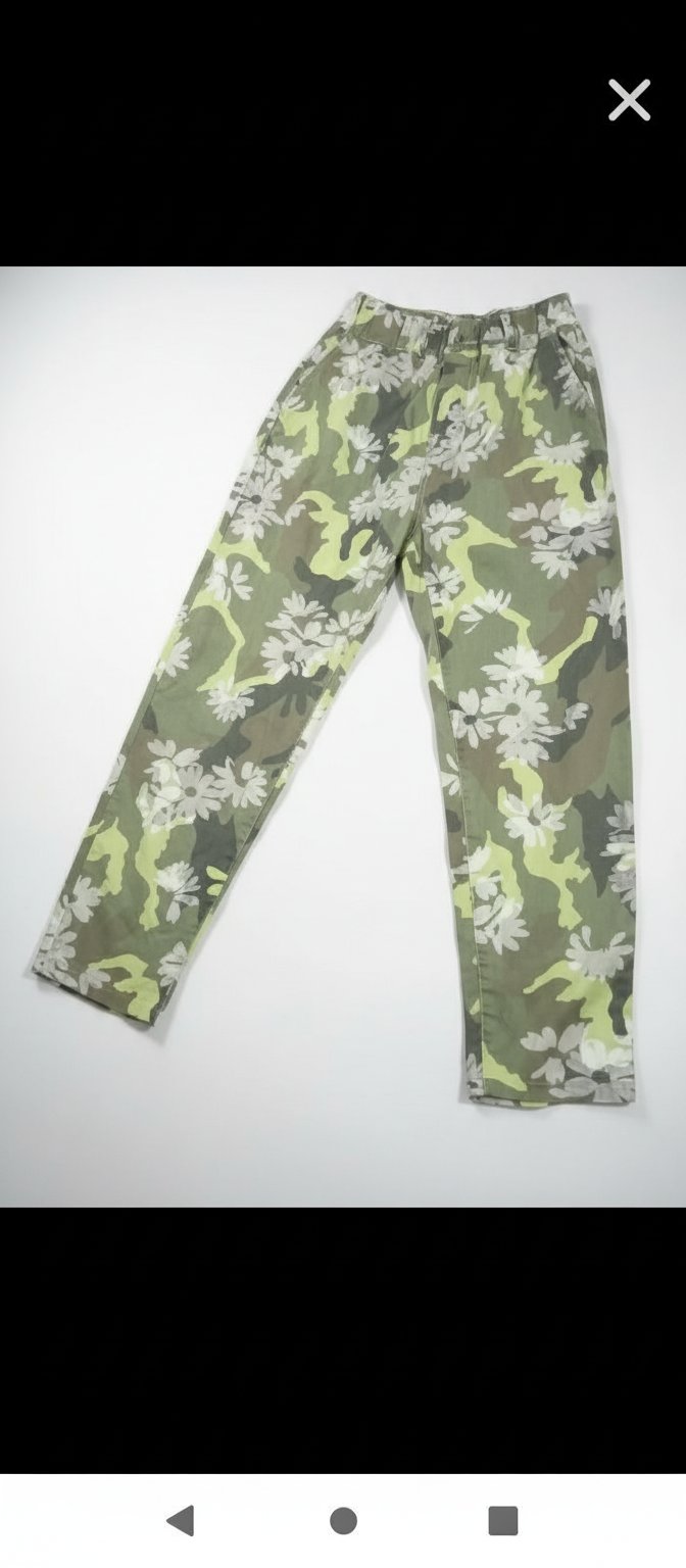 Pantalon  fleuri vert neuf, tissu en denim léger taille S/M