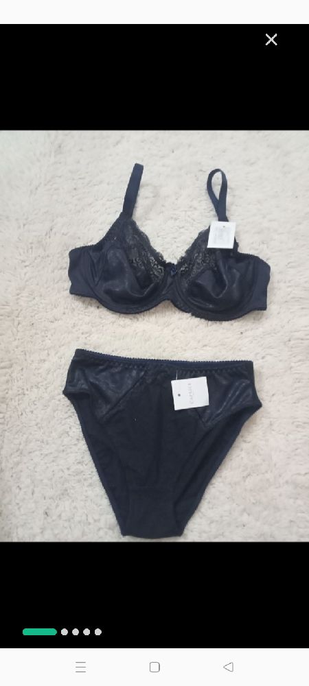Deux pièces lingerie neuves la marque Caprise taille a9al min L, M fort ok