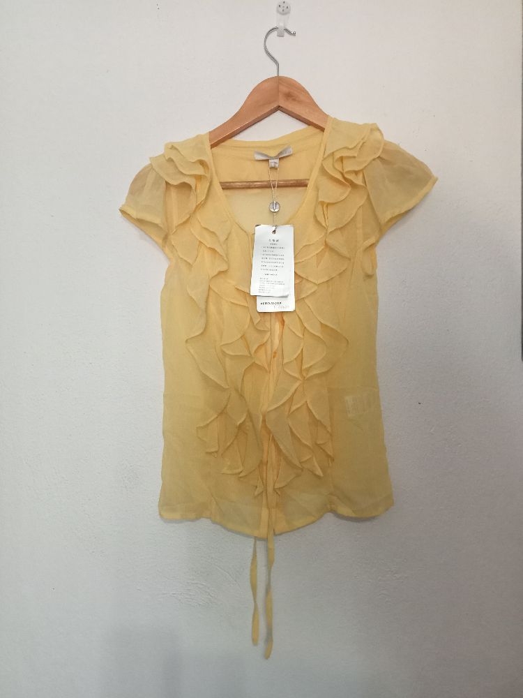 belle blouse mousseline à volants  jaune taille S neuve avec étiquette