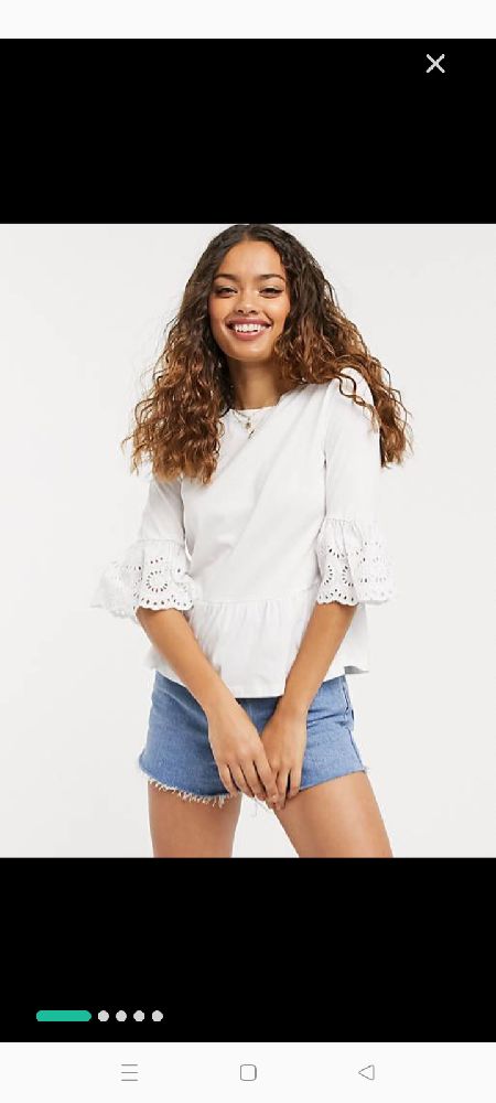 T-shirt blanc avec manches 3/4 à voulants en broderie anglaise, taille XS