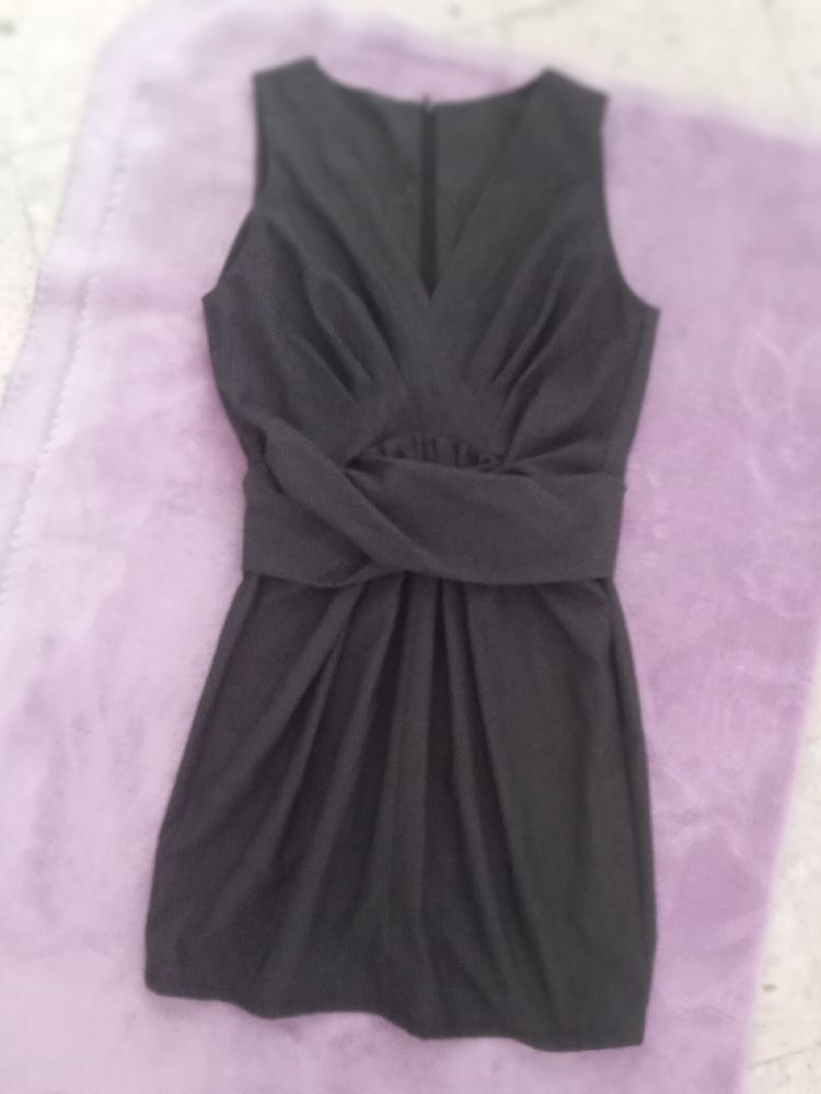 Robe to9teel chic et élégante taille L(tlabass M fort aussi) neuve