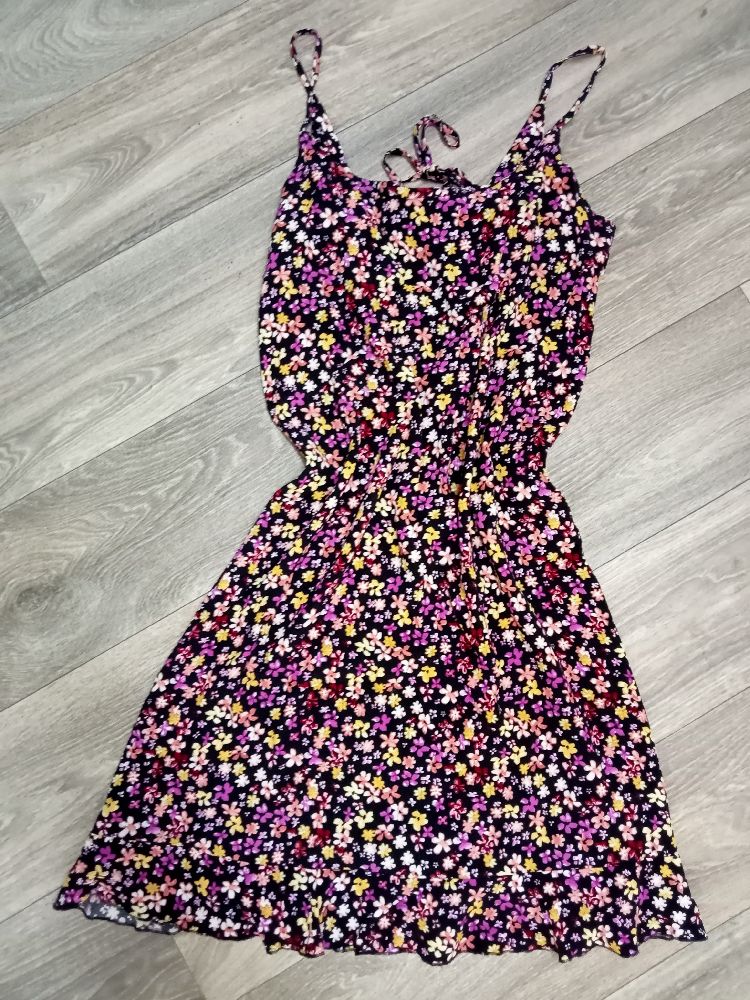 Robe fleurie 100%viscose de C&A, taille L, comme neuve