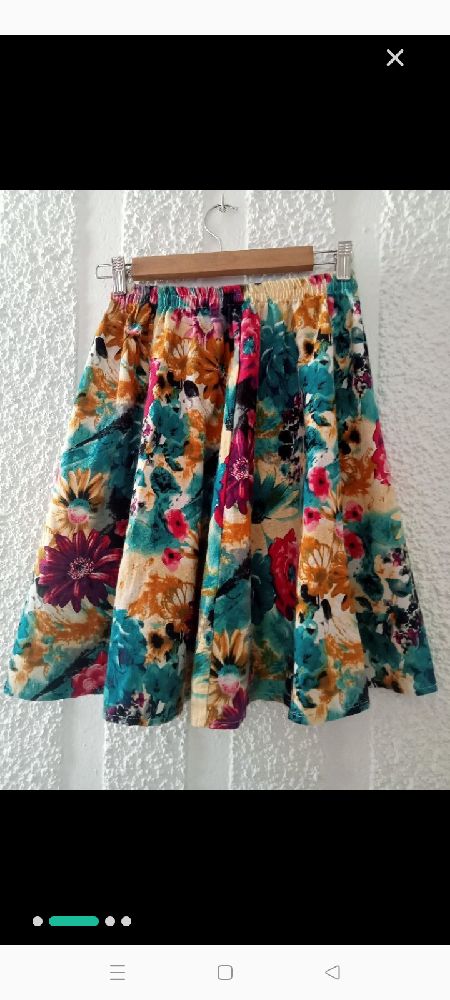 Jupe fleurie de Shein tout neuf taille unique,ylabass S