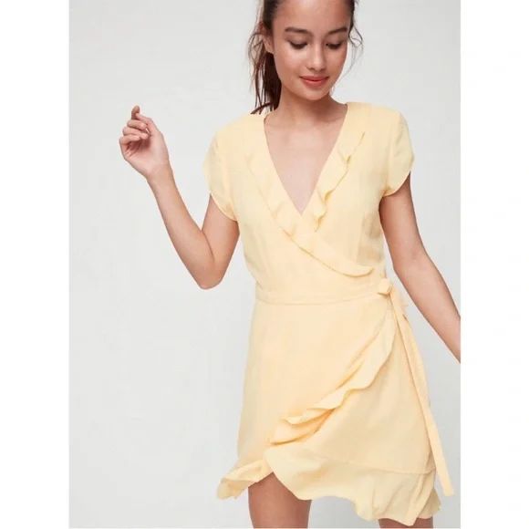 Robe portfeuille fluide de Sunday best,  jaune beure tlabass S