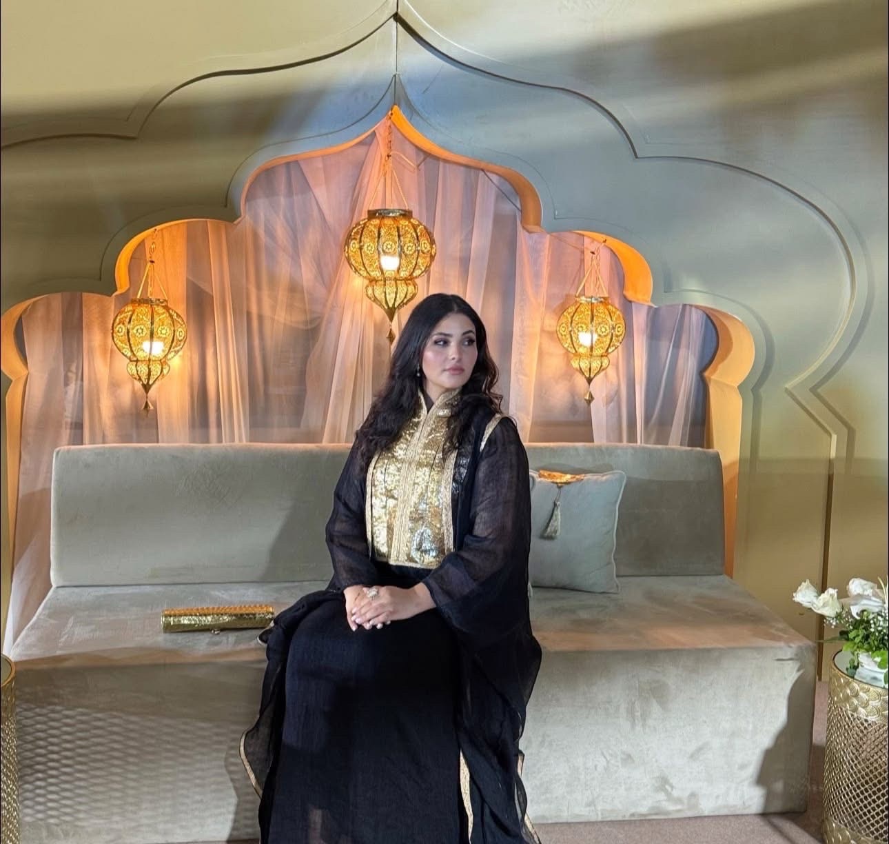 Abaya Hayek Noir & Doré