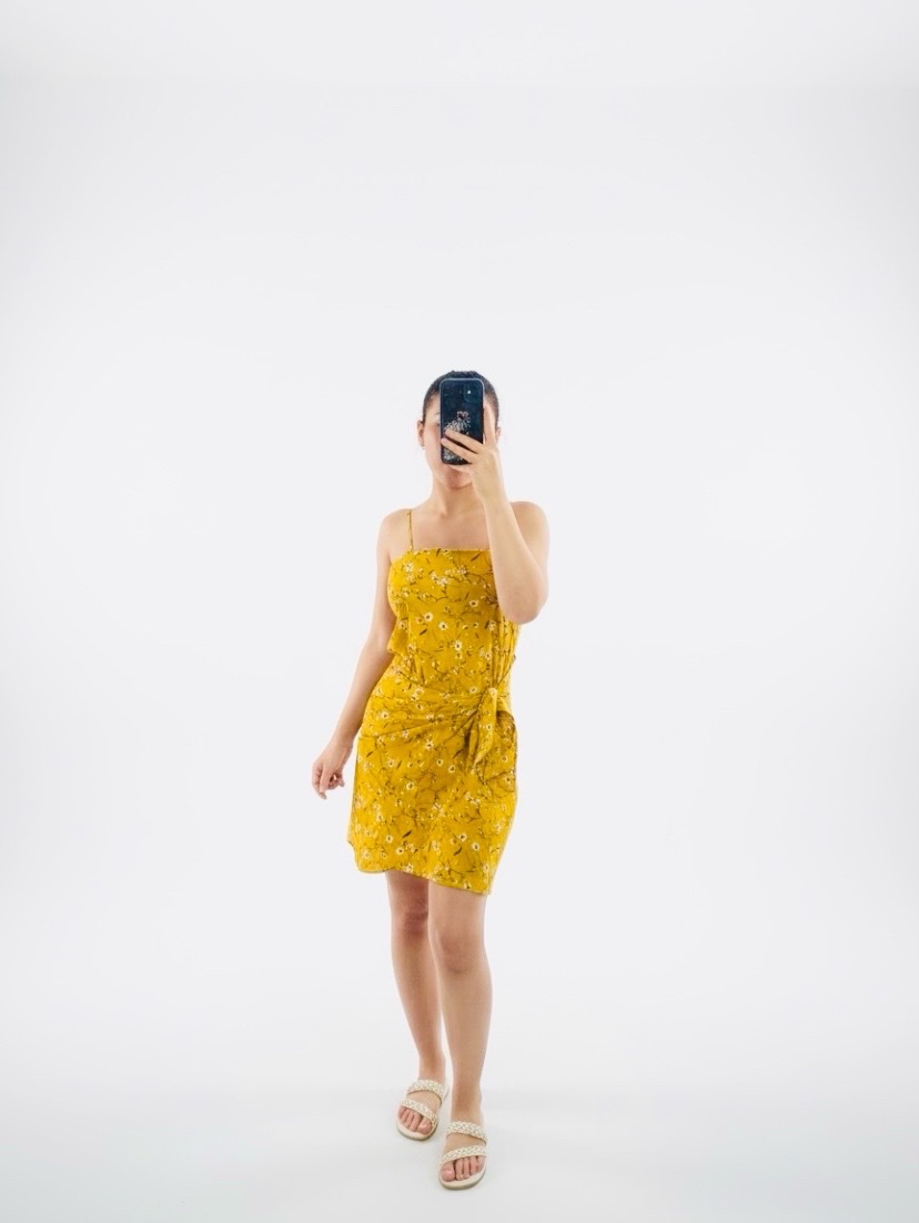 Robe d'été jaune florale dos nu