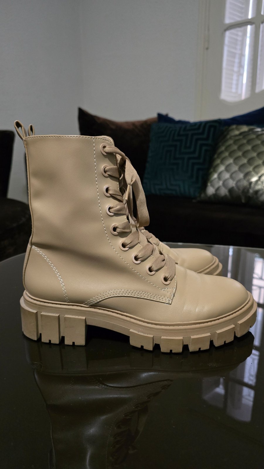 BOOTS STRADIVARIUS 38 BEIGE
