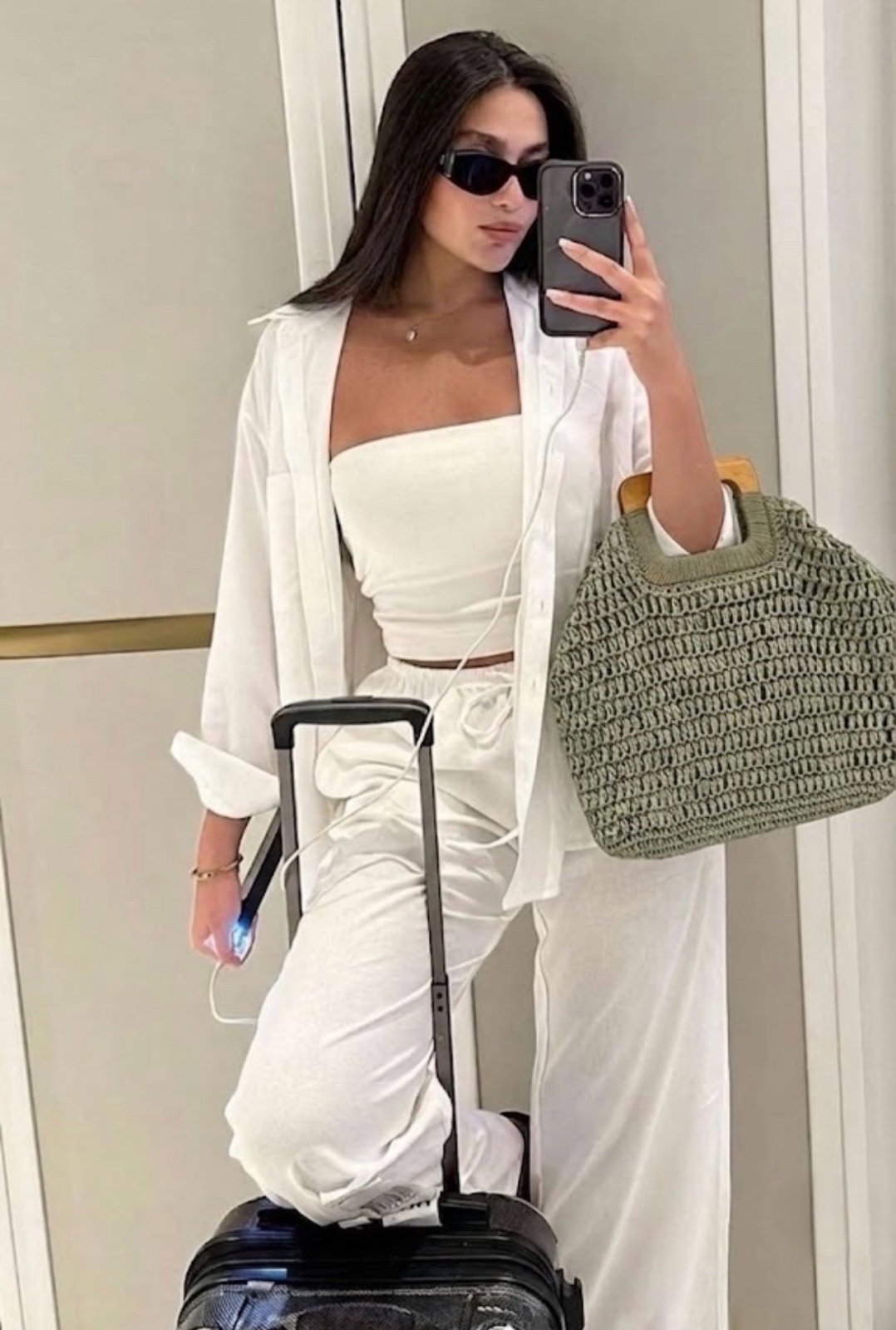 Sac cabas en paille ou raphia tressé Couleur vert kaki