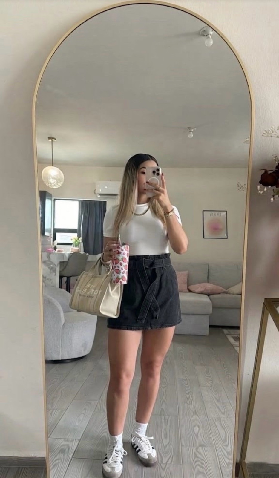 Jupe en jean noir avec ceinture De la marque DYNAMITE
