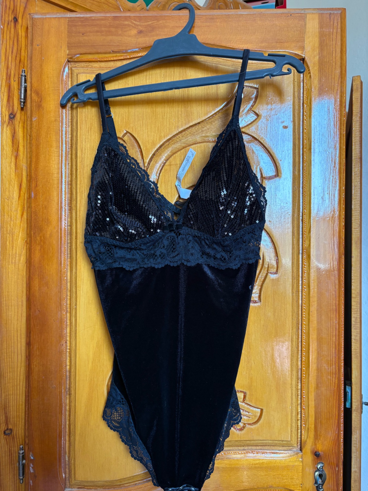 Haut noir lingerie chic et classe taille L 