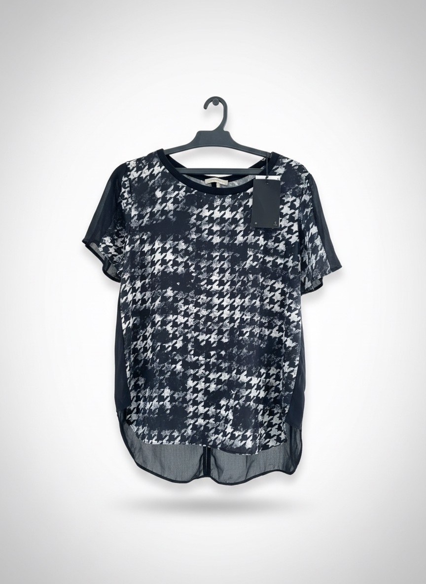 T shirt bershka neuf avec etiquette 