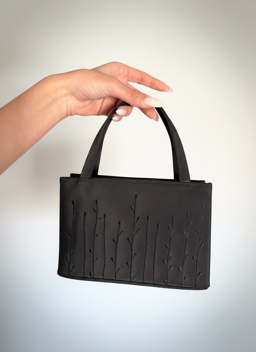 Un petit sac tres chic 