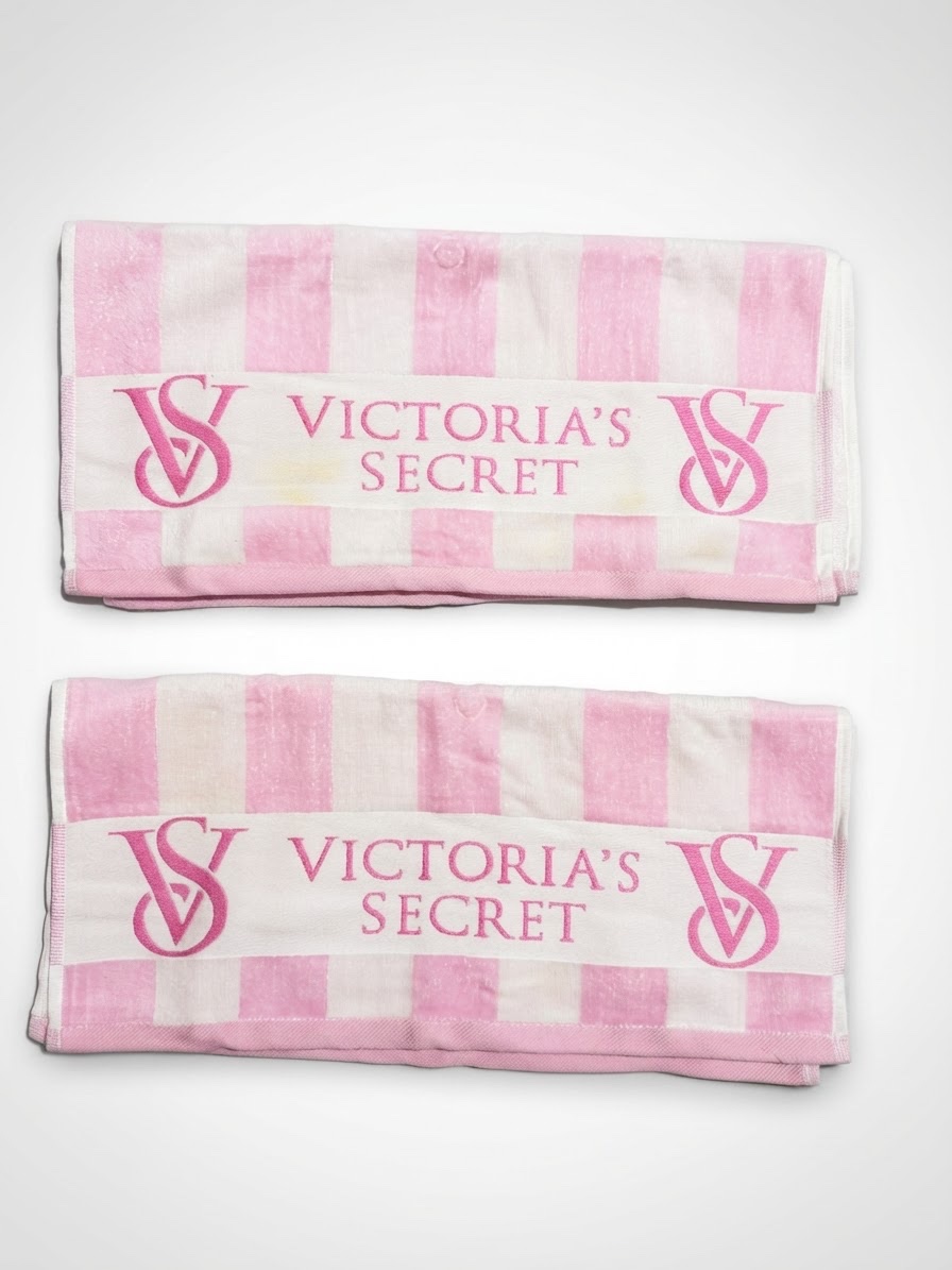 Lot 2 Serviettes de bain Victoria’s Secret – Taille moyenne