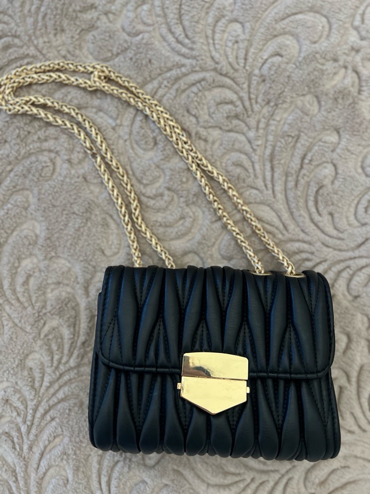 Sac noir bondouliere dorée