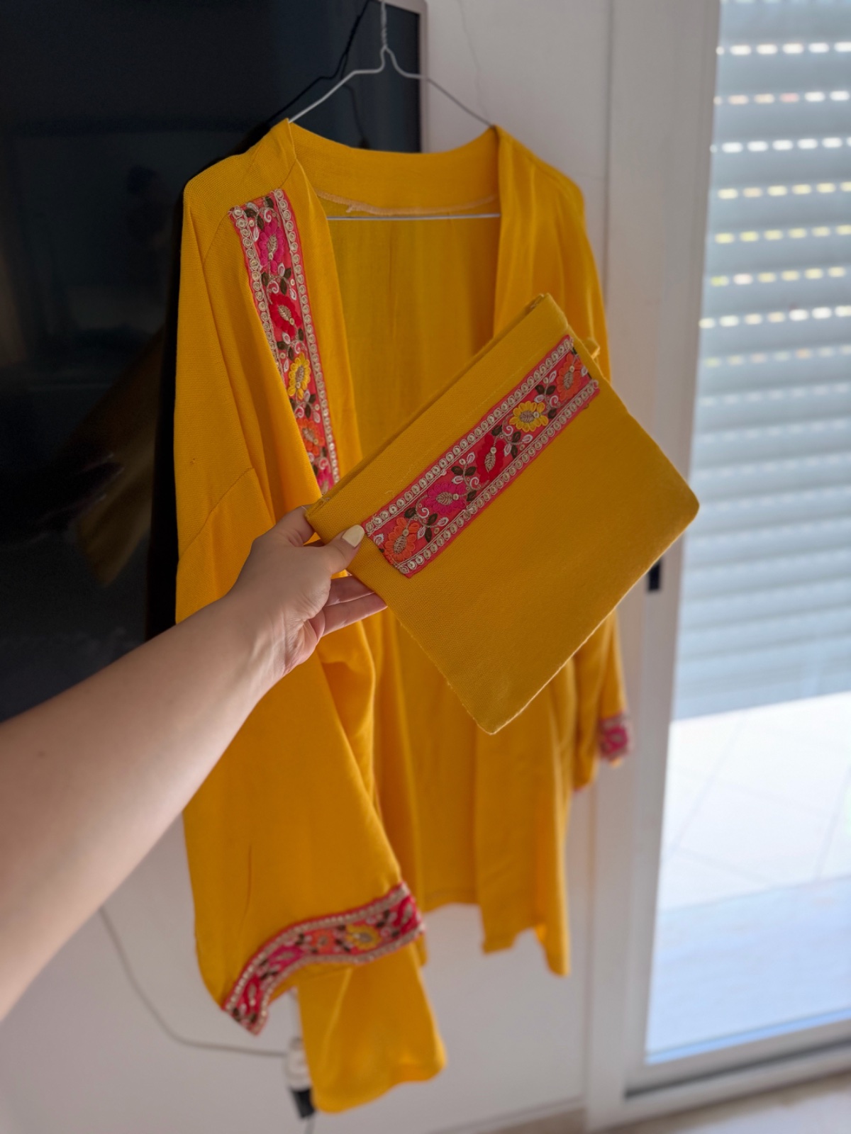 Kimono en lin avec sa pochette