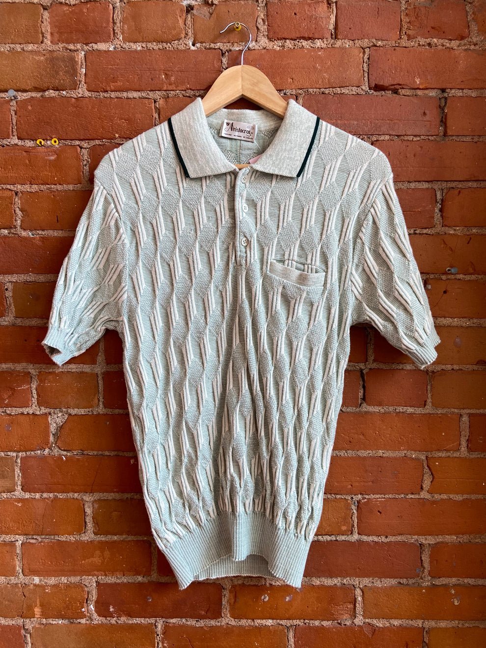 Polo vintage de la marque canadienne Aristocrat en maille texturée bleu ciel – Taille S 🩵