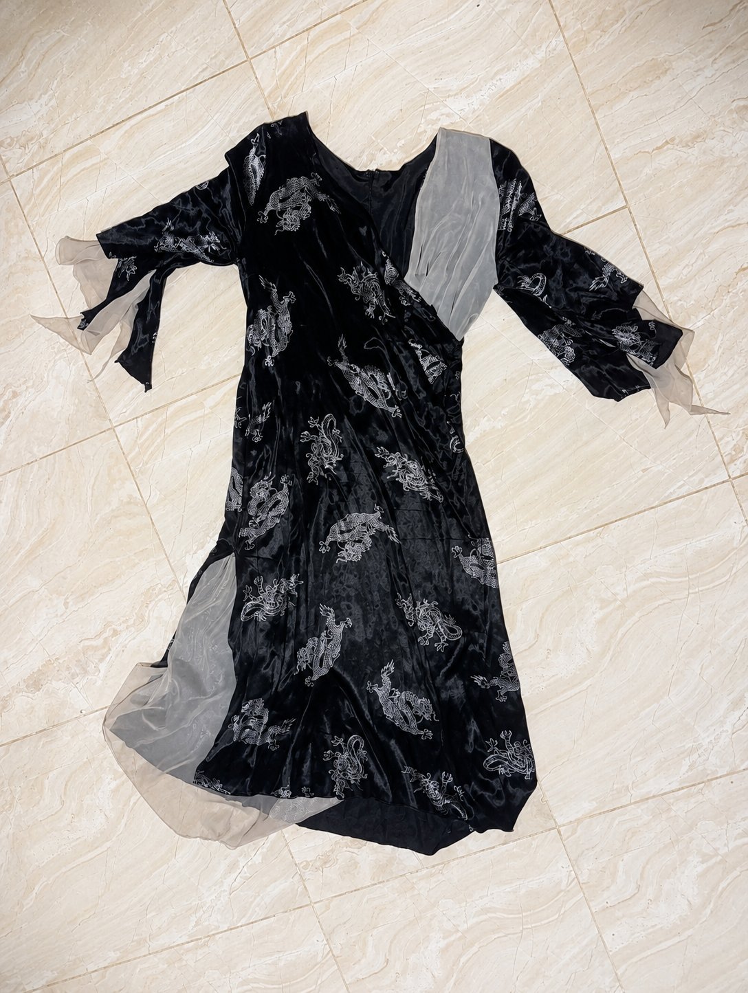 ✨ Robe de soirée élégante importée de Dubaï – Idéale pour mariage et grandes occasions