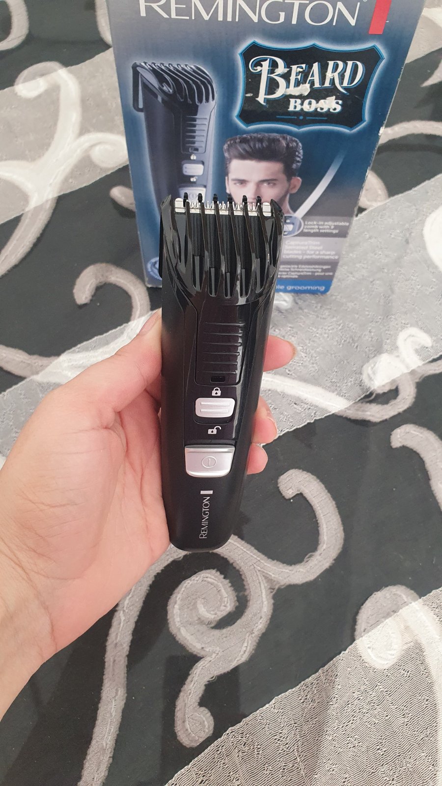 Appareil coiffure homme avec charge pille