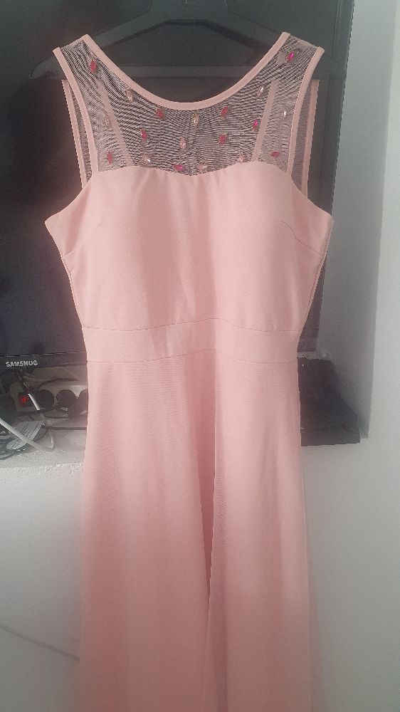 Robe soirée trés jolie porté 💗💗