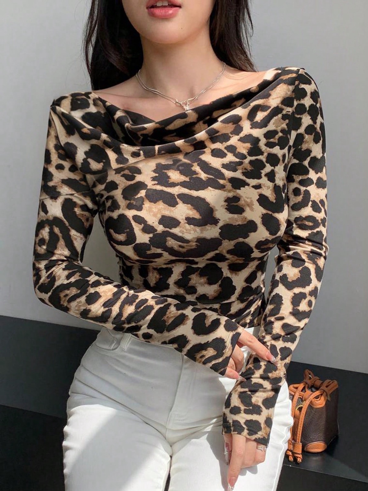 T-shirt moulant léopard 