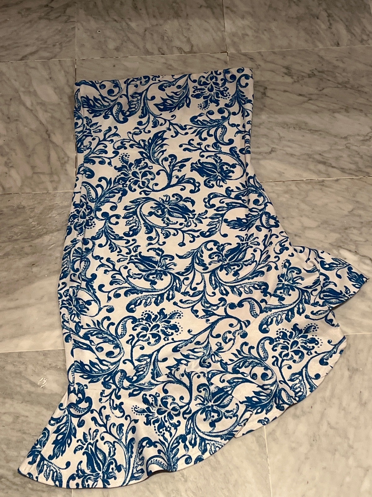 Robe bustier asymetrique - neuve jamais portée