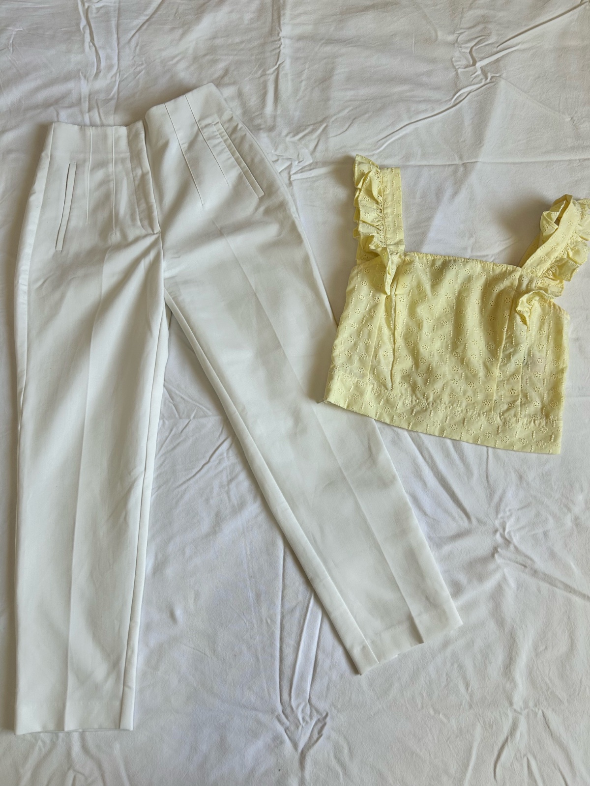 Des pantalons zara et stradi 