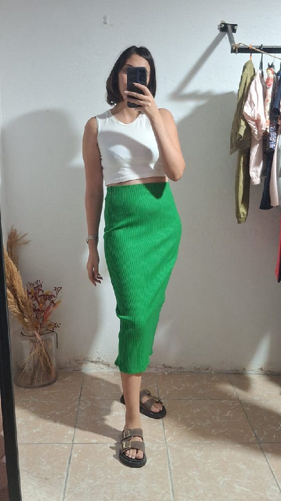 Jupe verte zara 