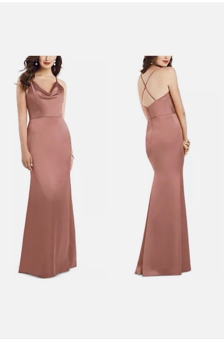 Robe satin rose