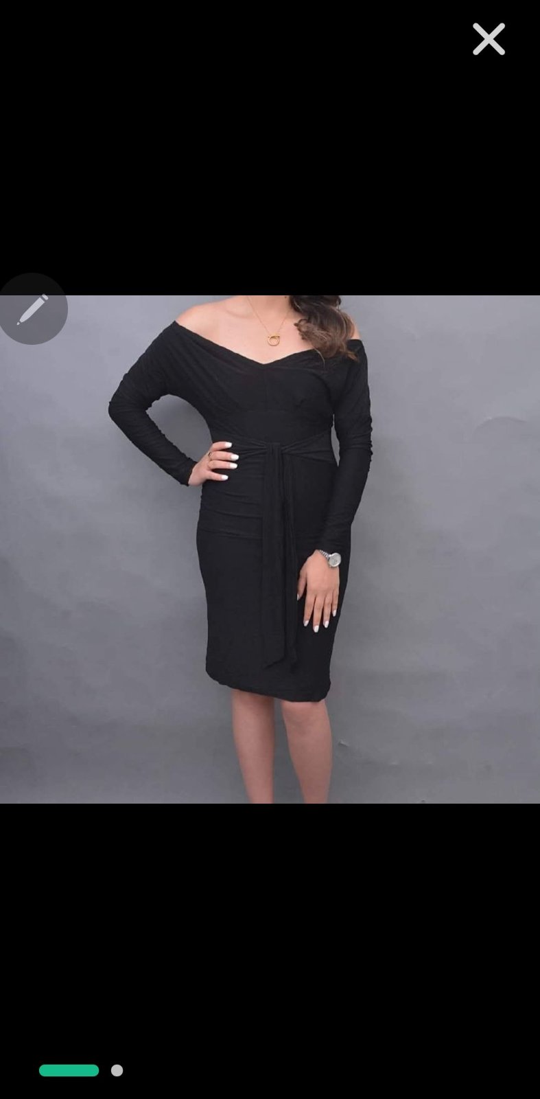 ✨️🖤 Élégance intemporelle en noir ✨ La robe parfaite pour sublimer votre silhouette 🖤 taille 42 neuf