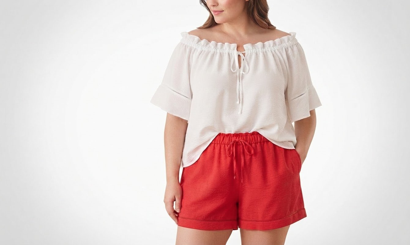 ✨️ensemble magnifique (🤍chemisier + ❤️short) de la marque George taille 44. Un design qui allie ance et confort, parfait pour vos journées ensoleillées. 