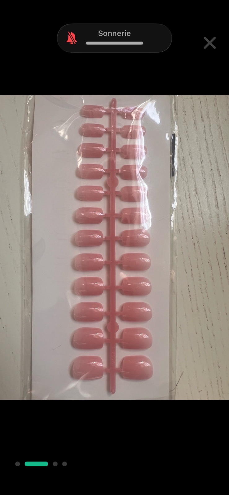 Press on nails