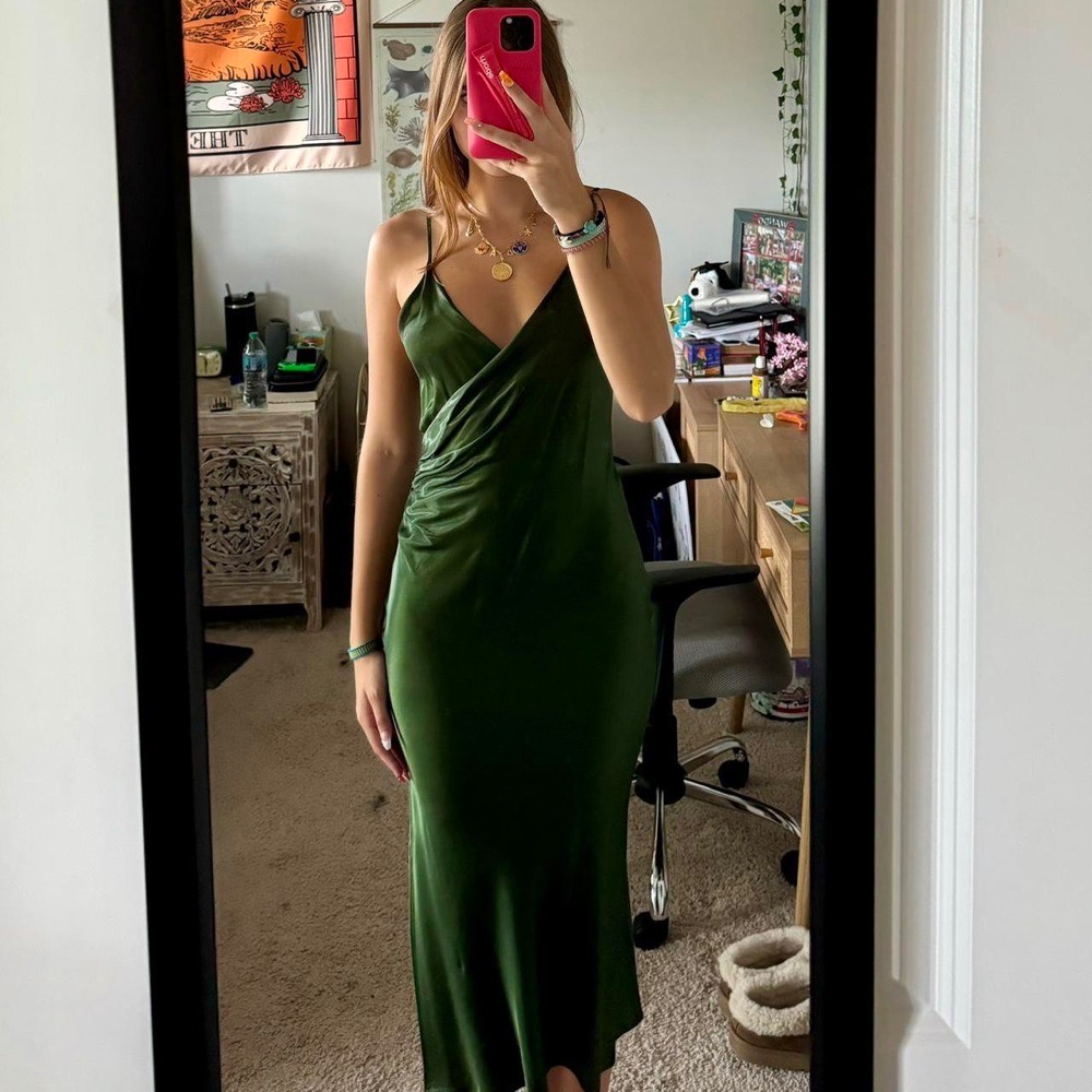 Robe zara en satin