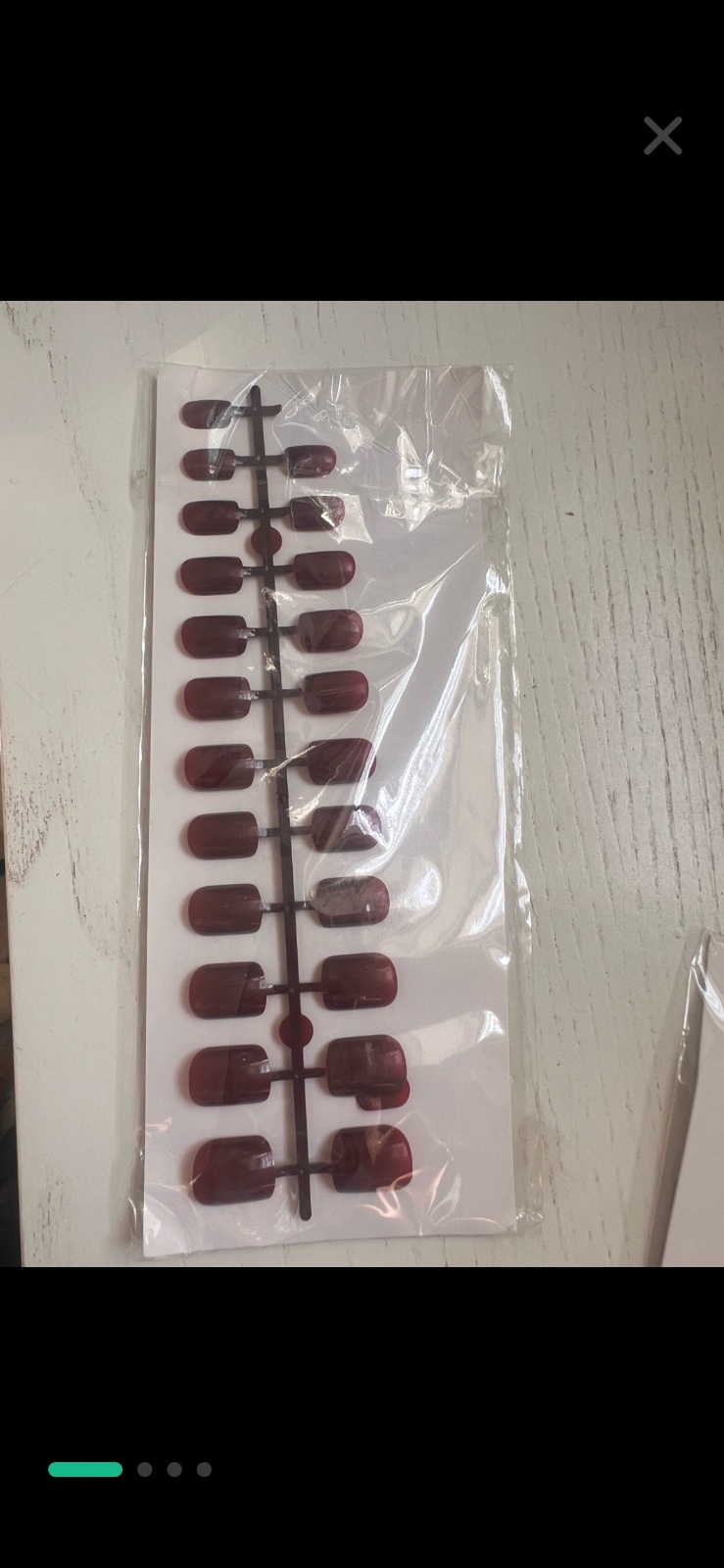 Press on nails
