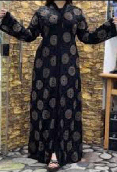 Caftan marocain, style djellaba avec capuche 