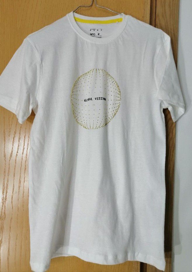 t shirt blanc unisexe, de la marque Urban, neuf 