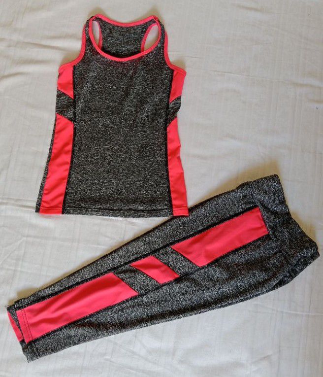 tenue de sport, gris et rose fluo