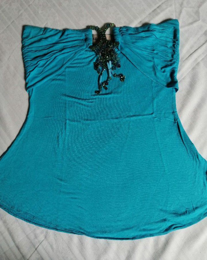 bustier avec joli motif en perles 