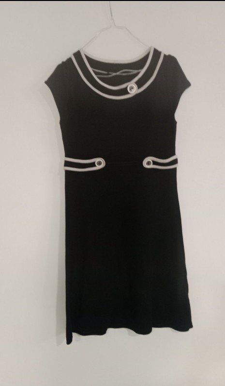 Robe noir et blanc 