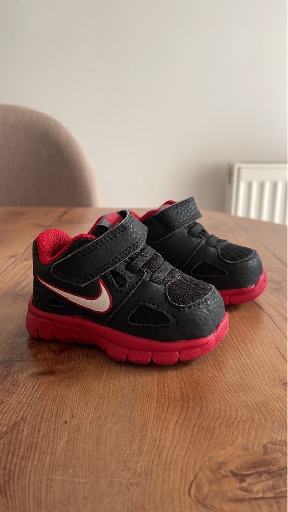 nike pointure 17