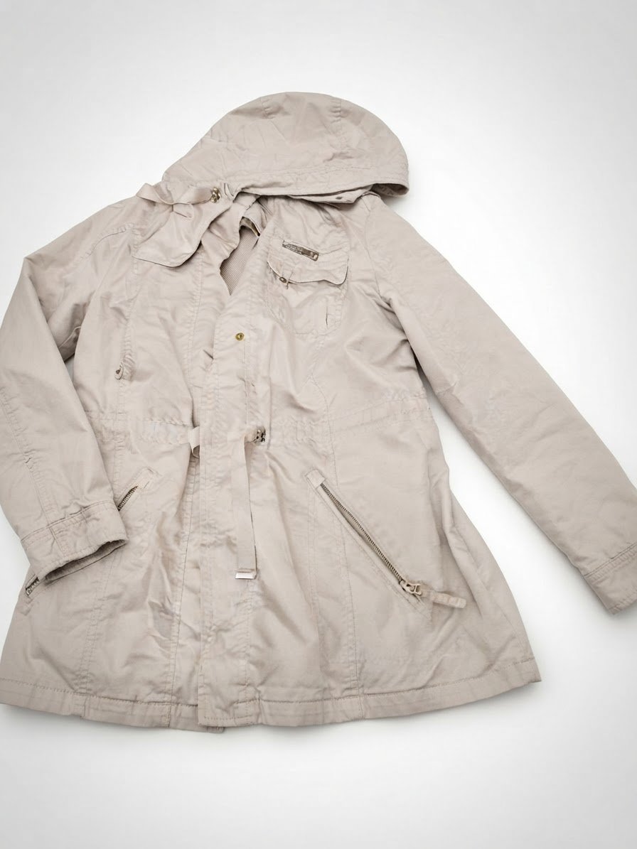 Manteau beige taille imperméable 