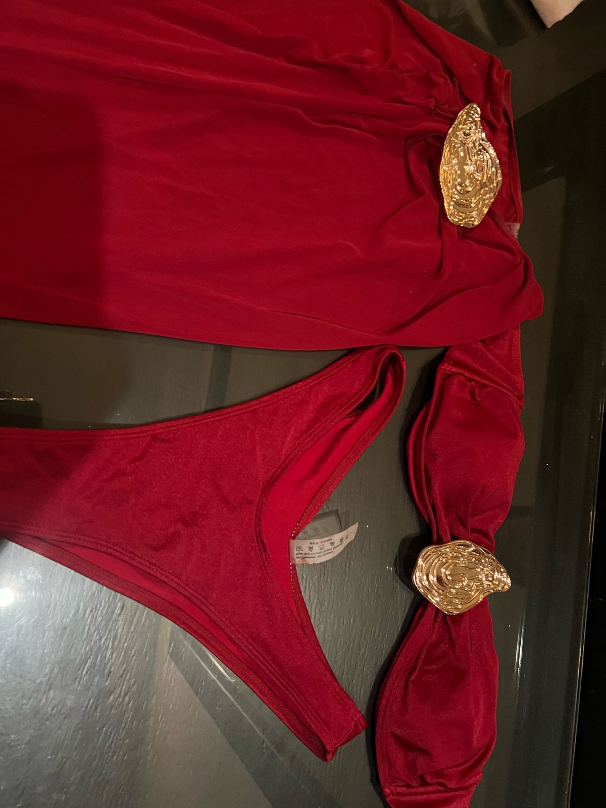 Bikini avec cache rouge foncé 