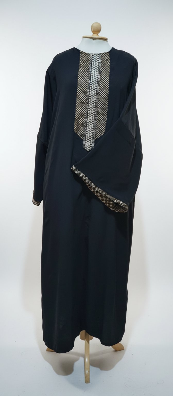 Abaya Moderne Style Sport-Chic (Fait Main / Couture)