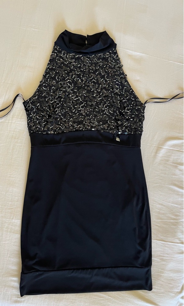 Robe élégante noire pailletée soirée chic✨✨