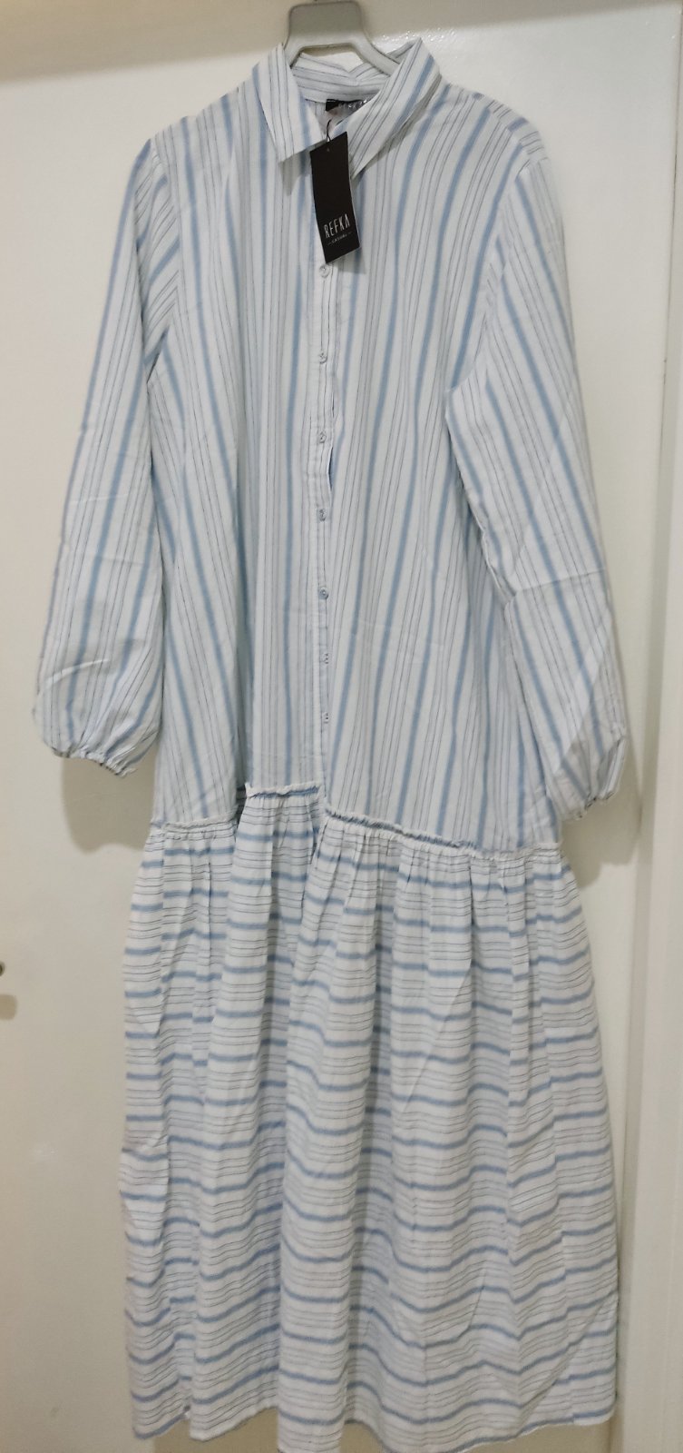 Robe blanche ruée 
