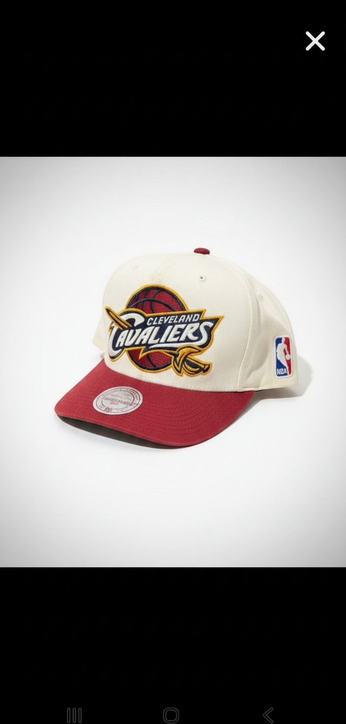 Casquette nba presque neuve 