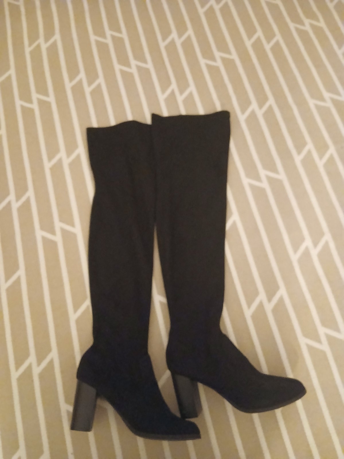 Bottes noires marque insolia