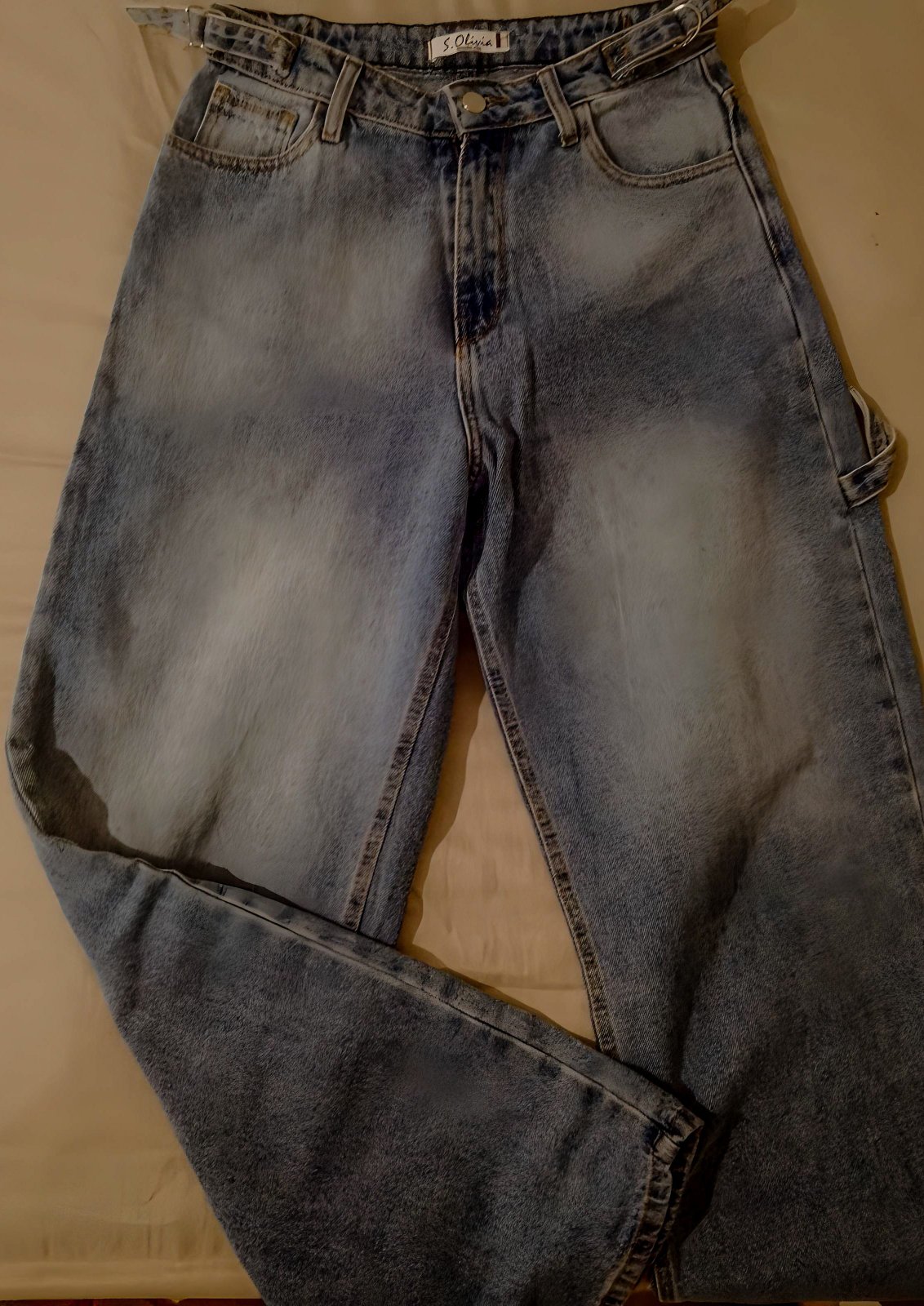Un pantalon bleu 🩵👖