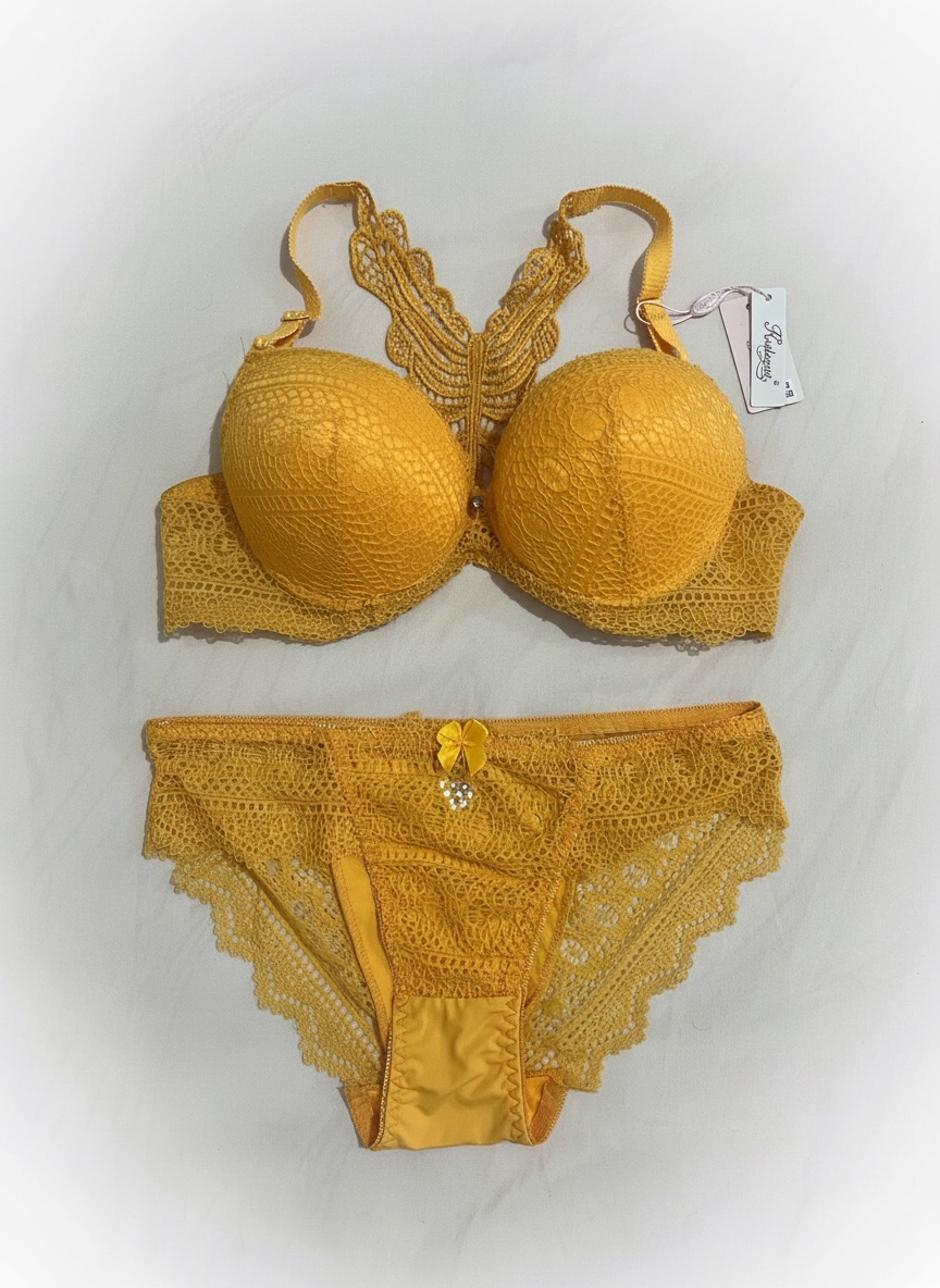 Deux pièces jamais portées 💛