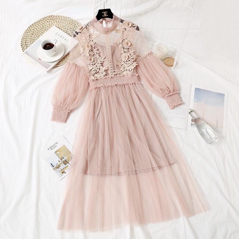 Robe longue en dentelle à fleurs 💗